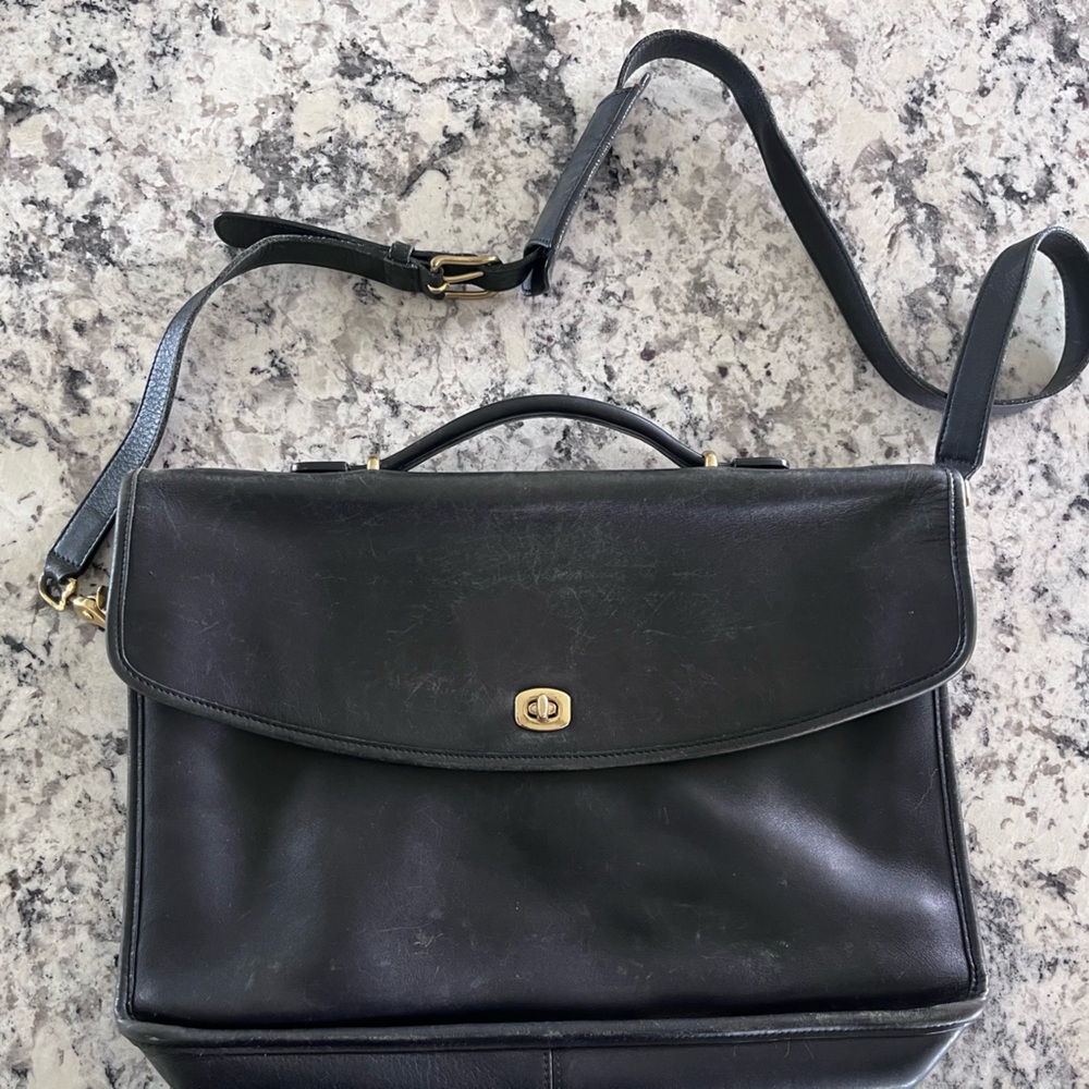 Coach Black Leather Bag vintage 90s legacy collection